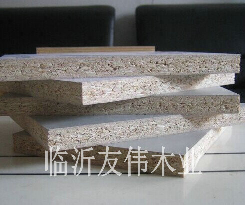膠合板滑？滑？滑？